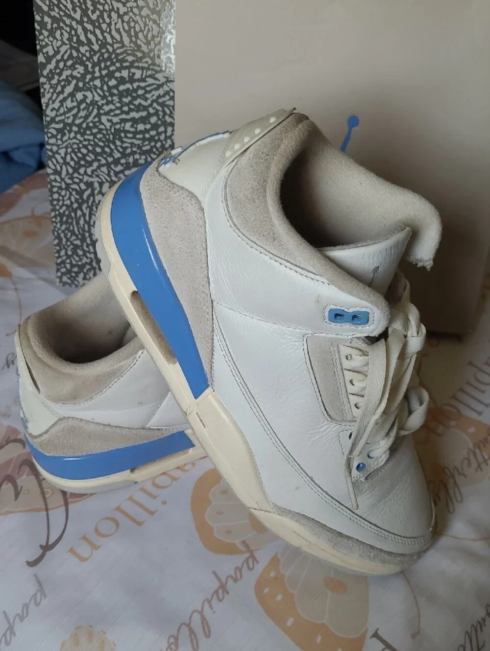 Jordan Men's White & Light Blue Low-Top Sneakers